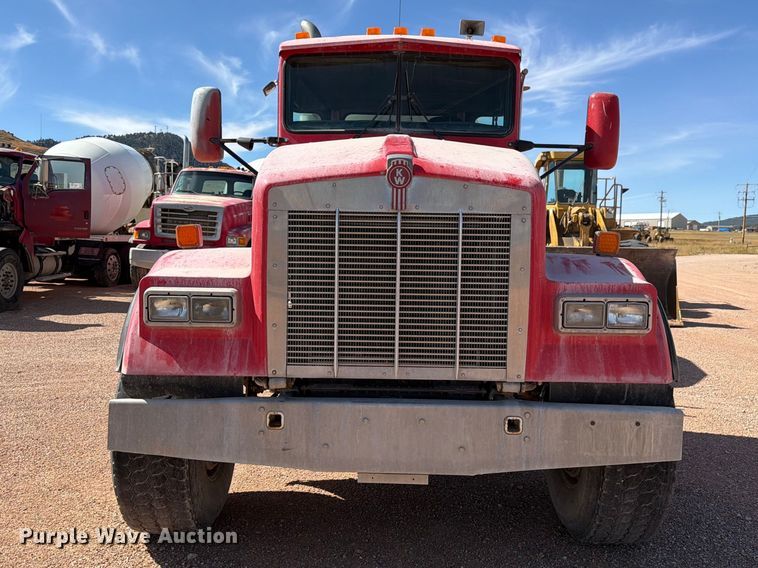 image for item FM7673 2003 Kenworth W900 ready mix truck
