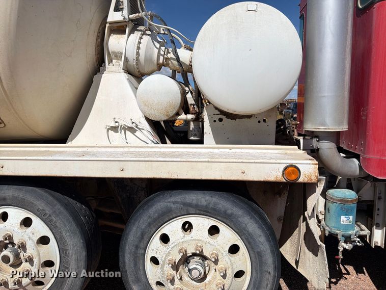 image for item FM7673 2003 Kenworth W900 ready mix truck
