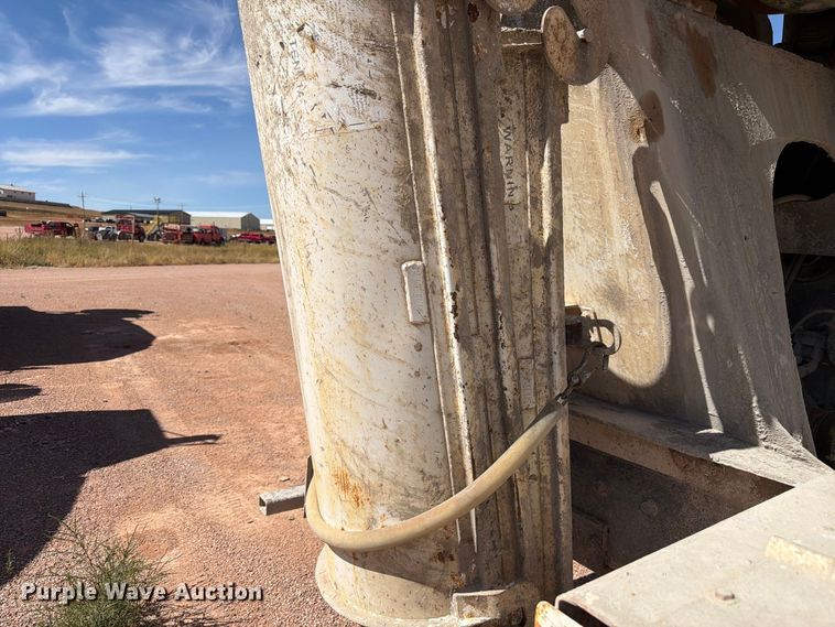 image for item FM7673 2003 Kenworth W900 ready mix truck