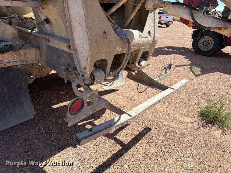 image for item FM7673 2003 Kenworth W900 ready mix truck