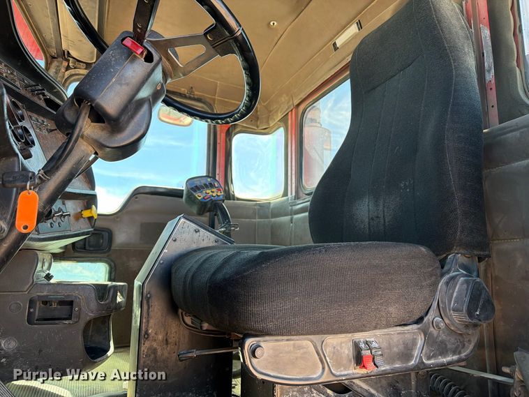 image for item FM7673 2003 Kenworth W900 ready mix truck