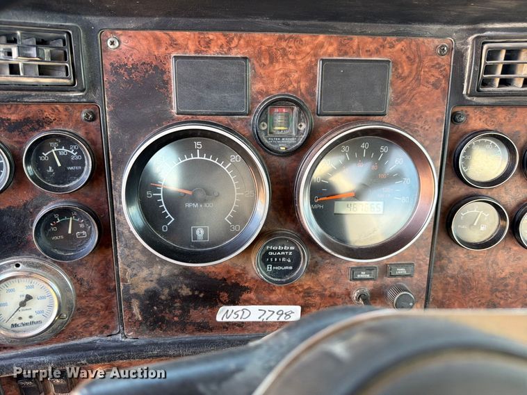 image for item FM7673 2003 Kenworth W900 ready mix truck