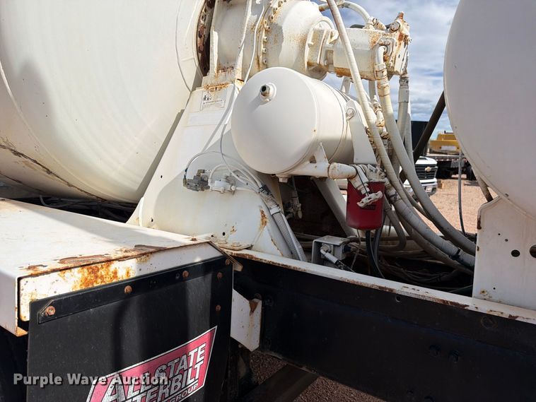 image for item FM7674 2006 Sterling Truck L9500 Series ready mix truck
