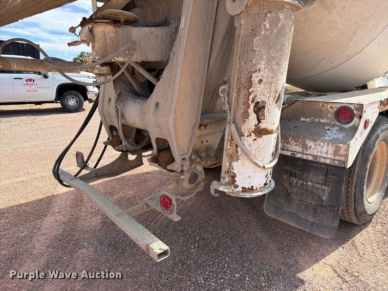 image for item FM7674 2006 Sterling Truck L9500 Series ready mix truck