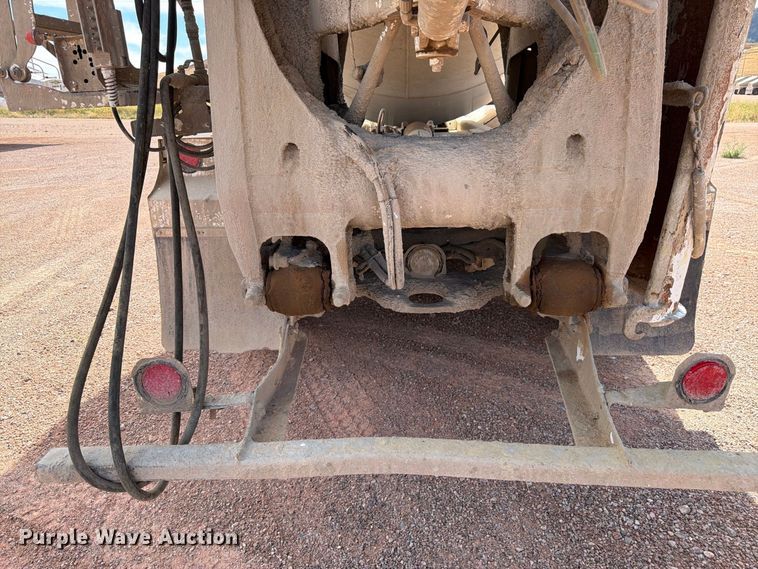image for item FM7674 2006 Sterling Truck L9500 Series ready mix truck