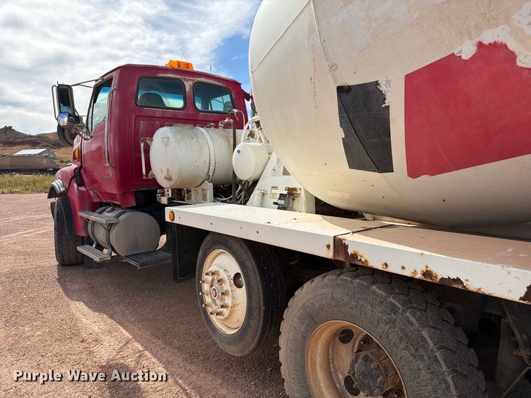 image for item FM7674 2006 Sterling Truck L9500 Series ready mix truck