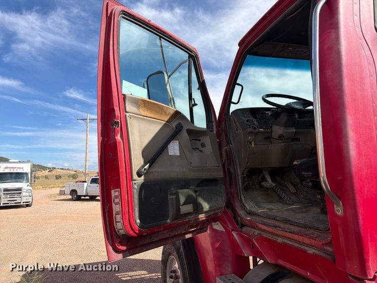 image for item FM7674 2006 Sterling Truck L9500 Series ready mix truck