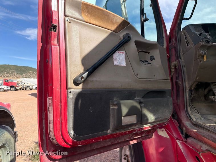 image for item FM7674 2006 Sterling Truck L9500 Series ready mix truck