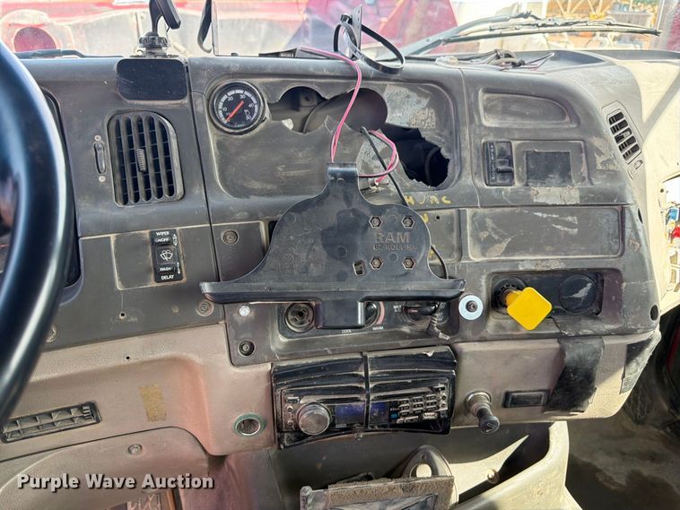 image for item FM7674 2006 Sterling Truck L9500 Series ready mix truck