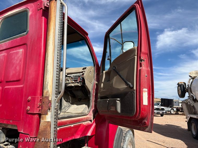 image for item FM7674 2006 Sterling Truck L9500 Series ready mix truck