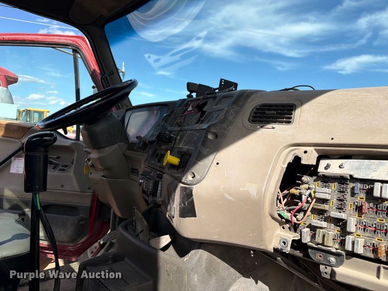 image for item FM7674 2006 Sterling Truck L9500 Series ready mix truck