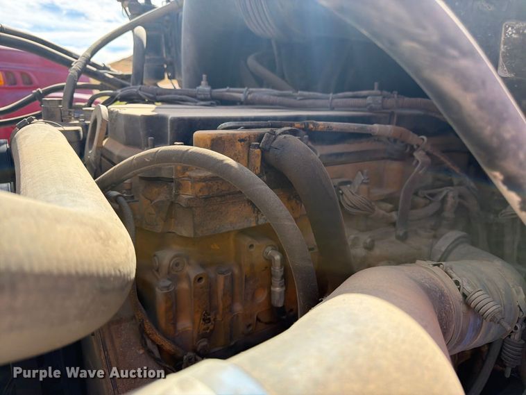image for item FM7674 2006 Sterling Truck L9500 Series ready mix truck