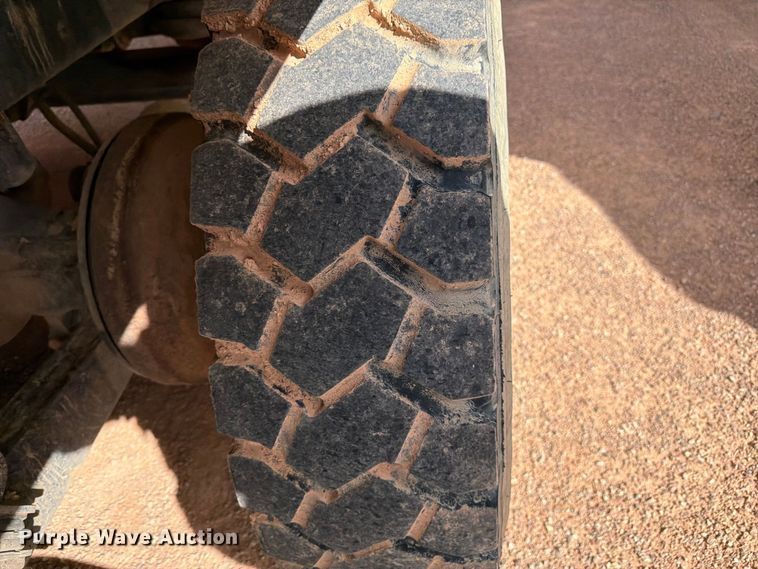 image for item FM7674 2006 Sterling Truck L9500 Series ready mix truck