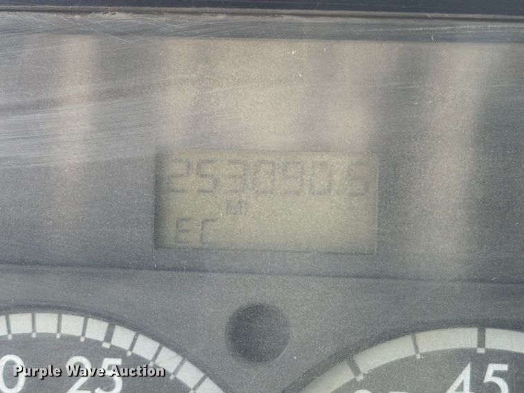 image for item FM7674 2006 Sterling Truck L9500 Series ready mix truck