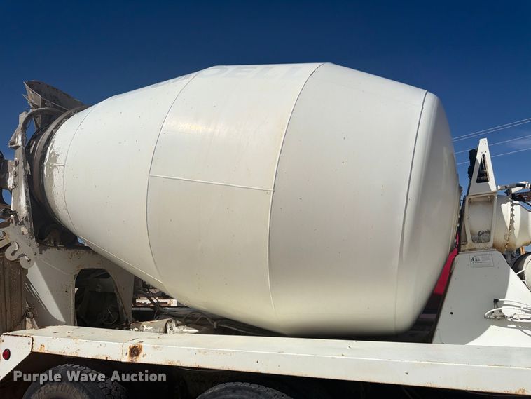 image for item FM7675 2006 Sterling Truck L9500 Series ready mix truck