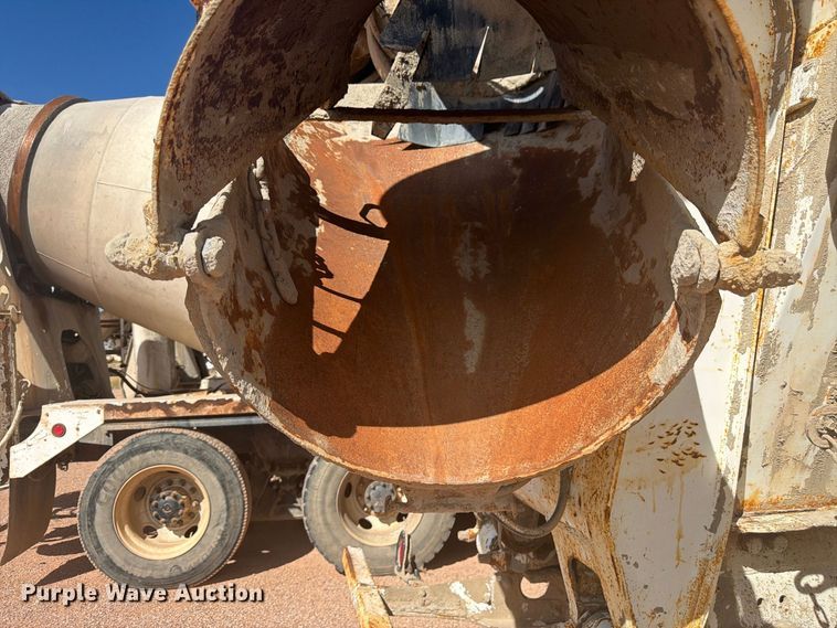 image for item FM7675 2006 Sterling Truck L9500 Series ready mix truck