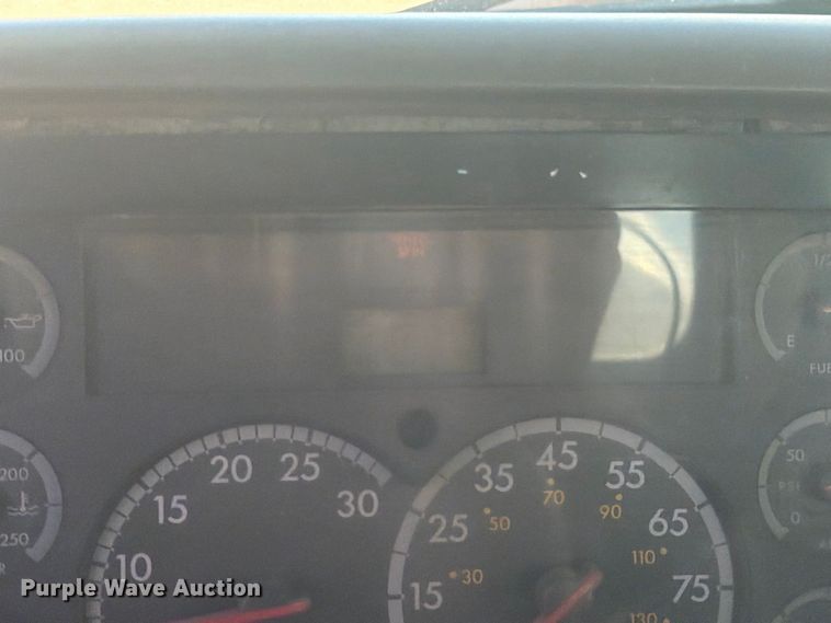 image for item FM7675 2006 Sterling Truck L9500 Series ready mix truck