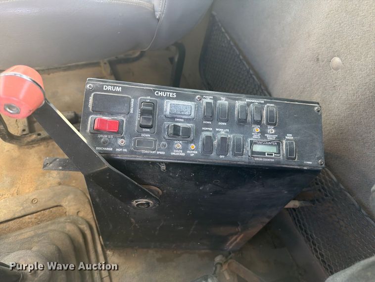 image for item FM7675 2006 Sterling Truck L9500 Series ready mix truck