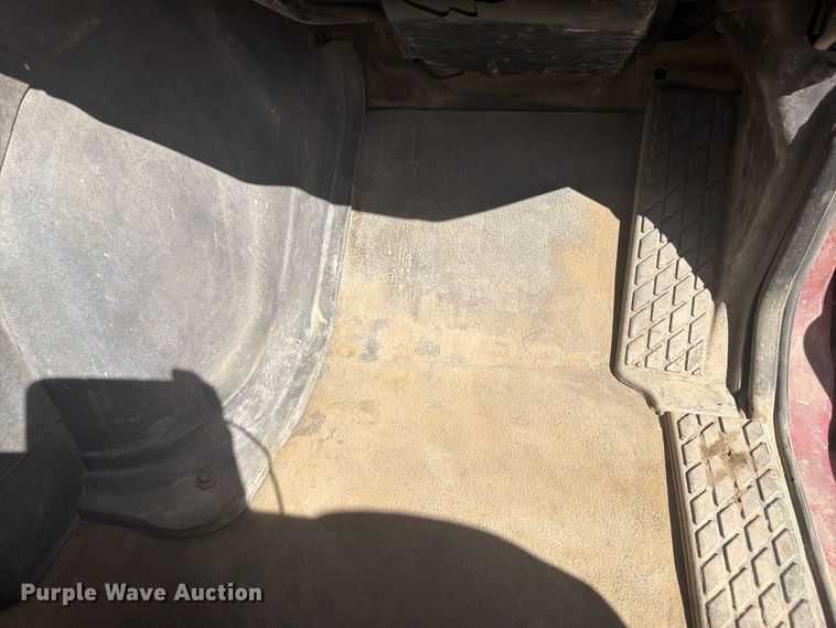 image for item FM7675 2006 Sterling Truck L9500 Series ready mix truck