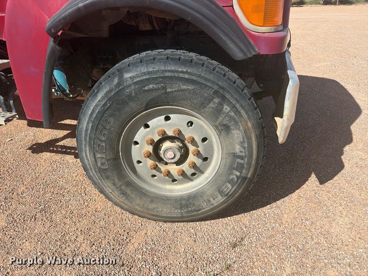 image for item FM7675 2006 Sterling Truck L9500 Series ready mix truck
