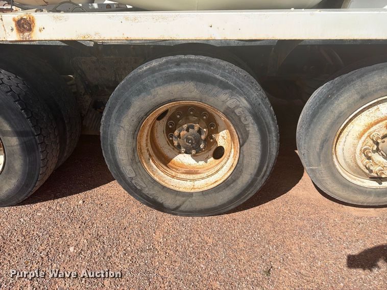 image for item FM7675 2006 Sterling Truck L9500 Series ready mix truck