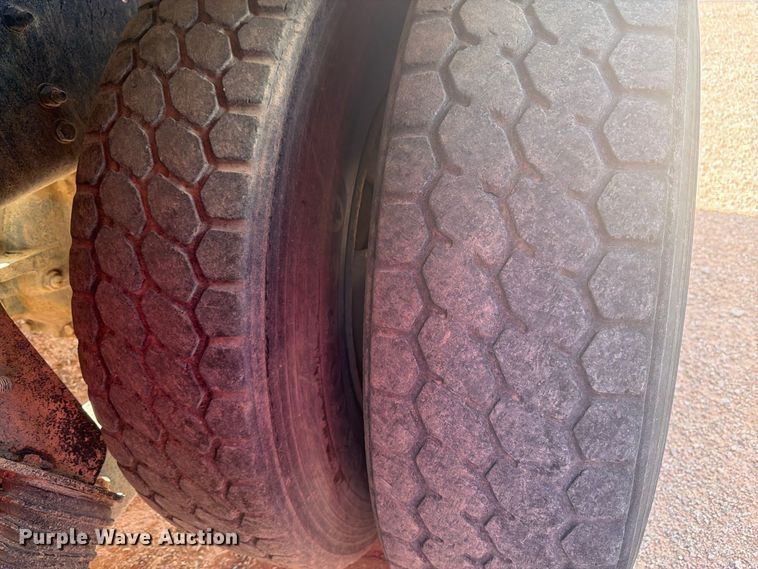 image for item FM7675 2006 Sterling Truck L9500 Series ready mix truck
