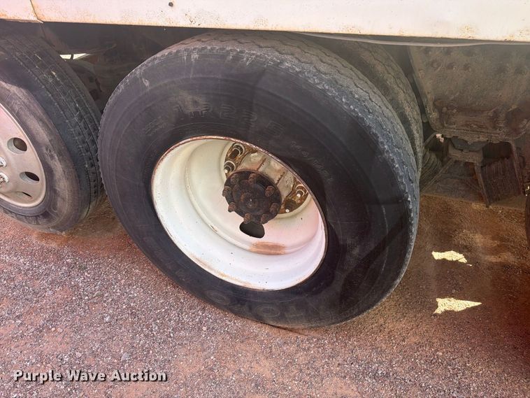 image for item FM7675 2006 Sterling Truck L9500 Series ready mix truck