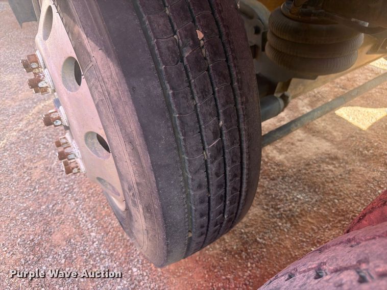 image for item FM7675 2006 Sterling Truck L9500 Series ready mix truck