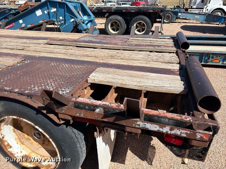 image for item FM7686 1991 Dorsey drop deck trailer