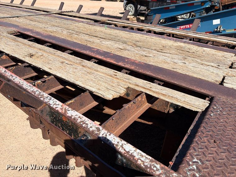 image for item FM7686 1991 Dorsey drop deck trailer