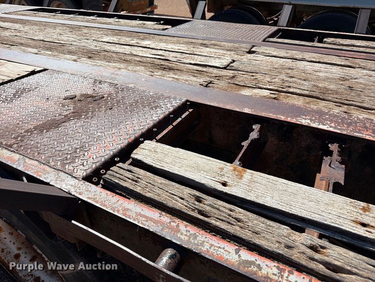 image for item FM7686 1991 Dorsey drop deck trailer