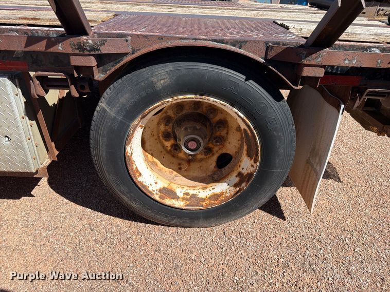 image for item FM7686 1991 Dorsey drop deck trailer