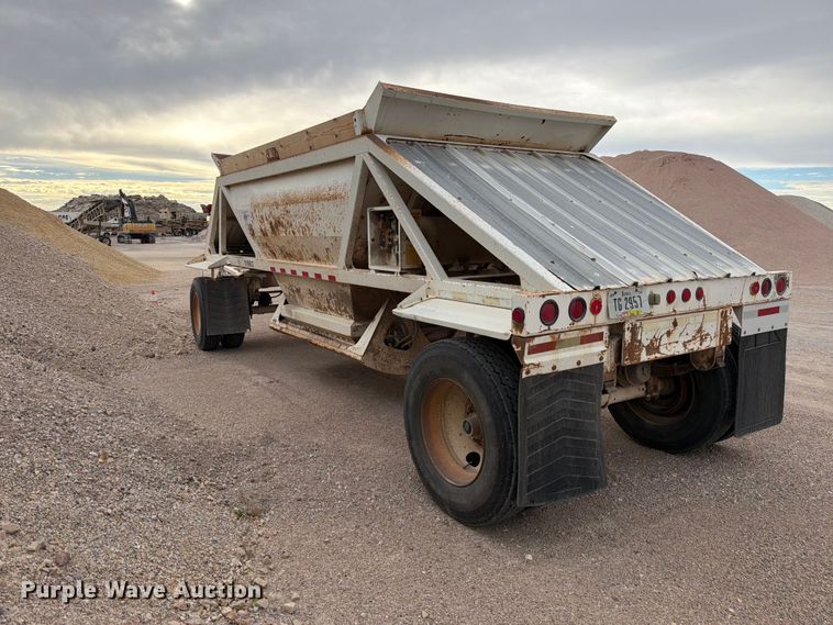 image for item FM7691 1996 Ranch Manufacturing Co. bottom dump trailer