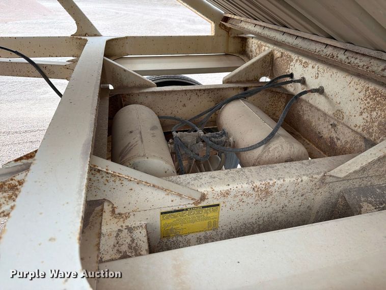 image for item FM7691 1996 Ranch Manufacturing Co. bottom dump trailer