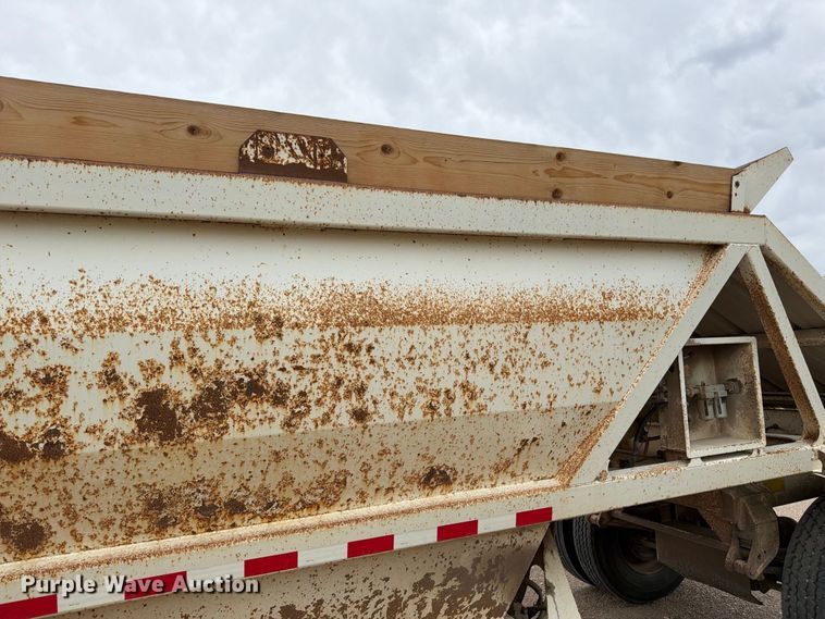 image for item FM7691 1996 Ranch Manufacturing Co. bottom dump trailer