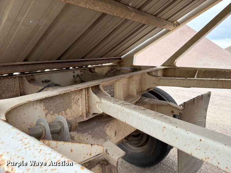 image for item FM7691 1996 Ranch Manufacturing Co. bottom dump trailer