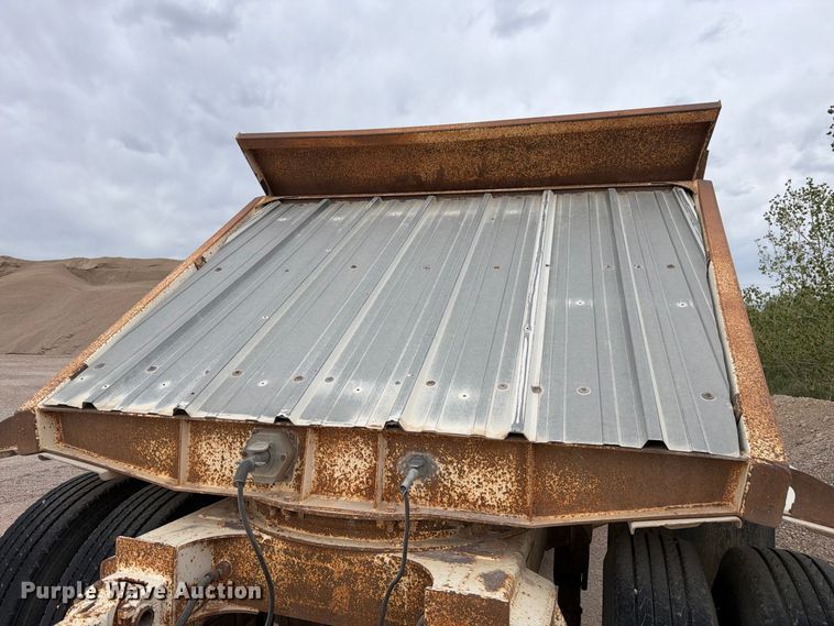 image for item FM7691 1996 Ranch Manufacturing Co. bottom dump trailer
