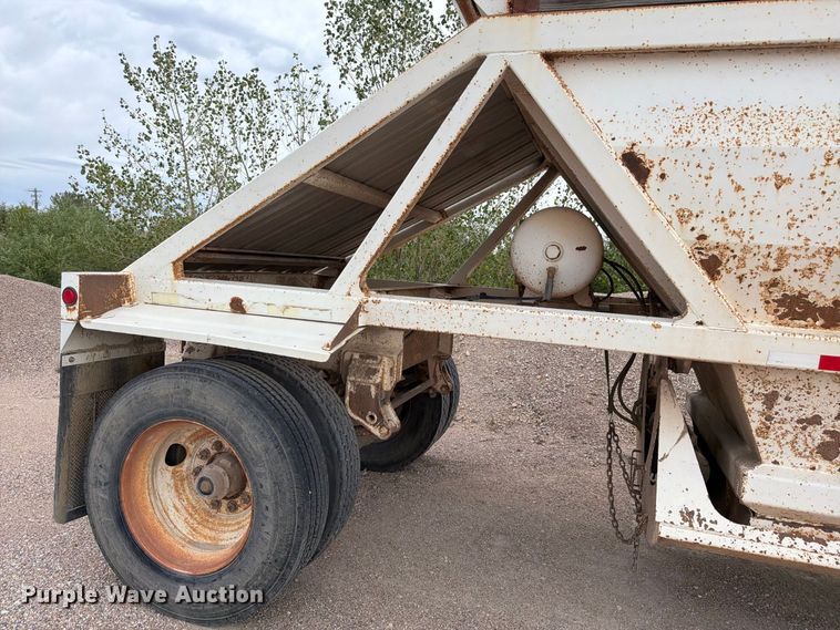 image for item FM7691 1996 Ranch Manufacturing Co. bottom dump trailer