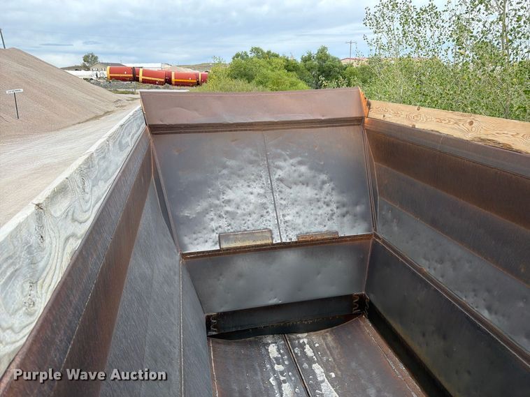 image for item FM7691 1996 Ranch Manufacturing Co. bottom dump trailer