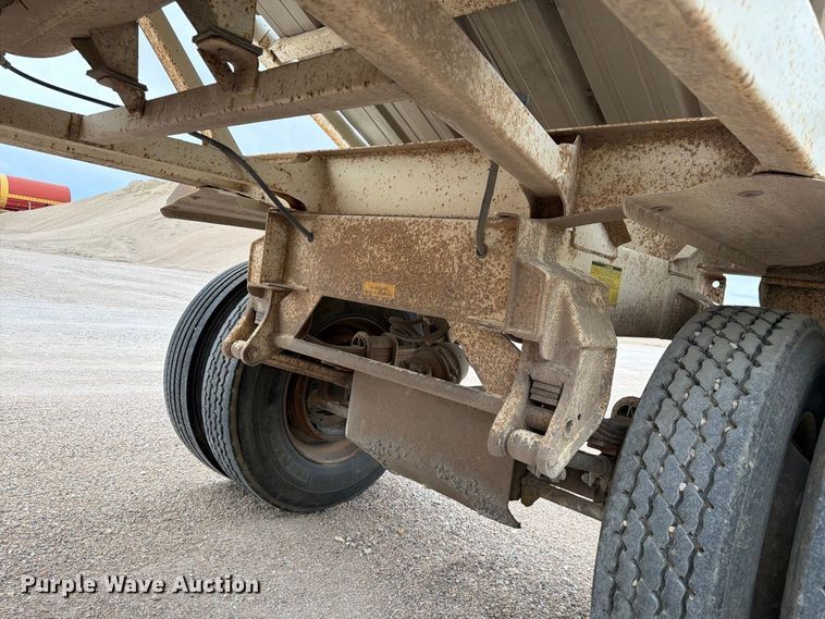 image for item FM7691 1996 Ranch Manufacturing Co. bottom dump trailer