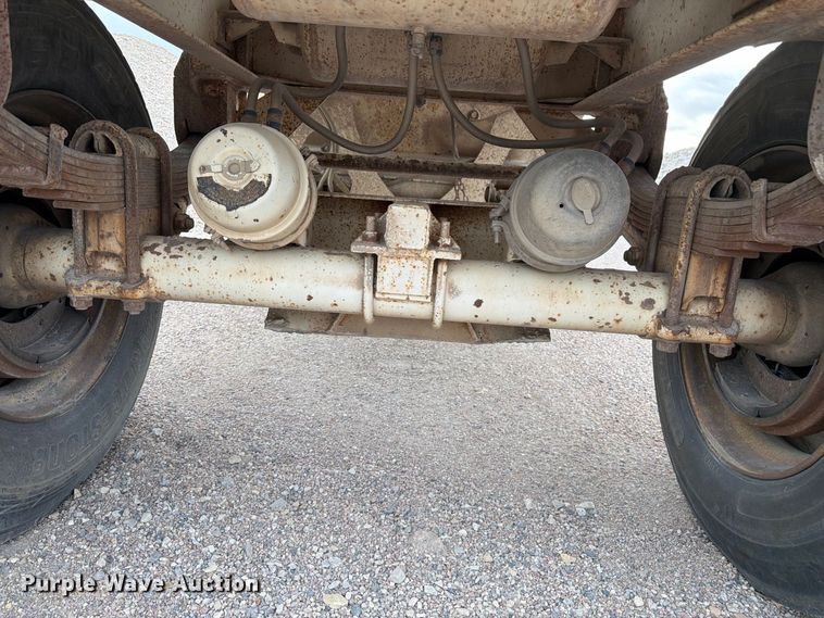image for item FM7691 1996 Ranch Manufacturing Co. bottom dump trailer