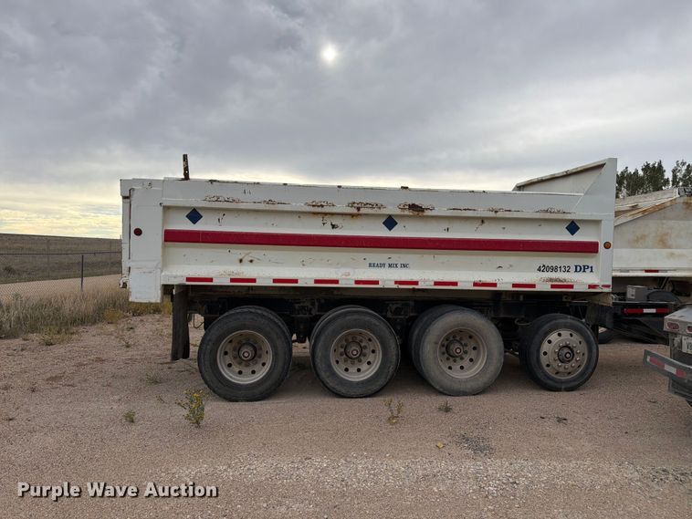 image for item FM7692 1998 Flow Boy end dump pup trailer