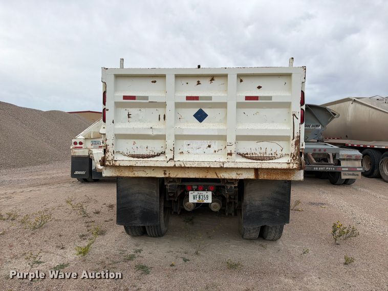 image for item FM7692 1998 Flow Boy end dump pup trailer