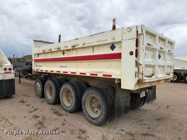 image for item FM7692 1998 Flow Boy end dump pup trailer