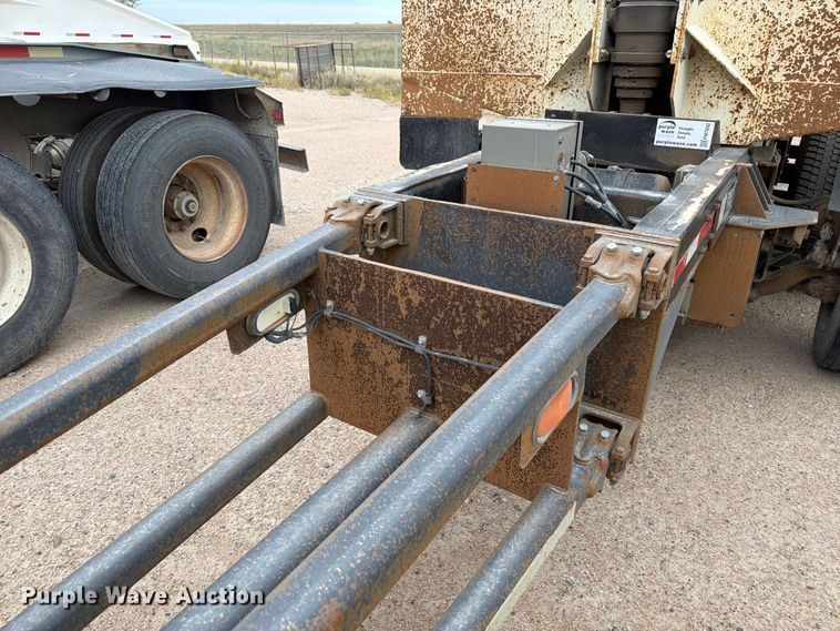 image for item FM7692 1998 Flow Boy end dump pup trailer
