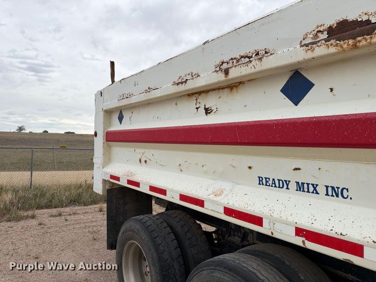 image for item FM7692 1998 Flow Boy end dump pup trailer