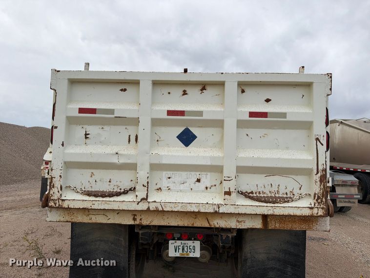 image for item FM7692 1998 Flow Boy end dump pup trailer