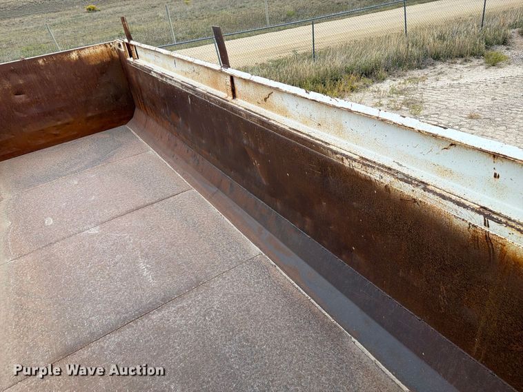 image for item FM7692 1998 Flow Boy end dump pup trailer