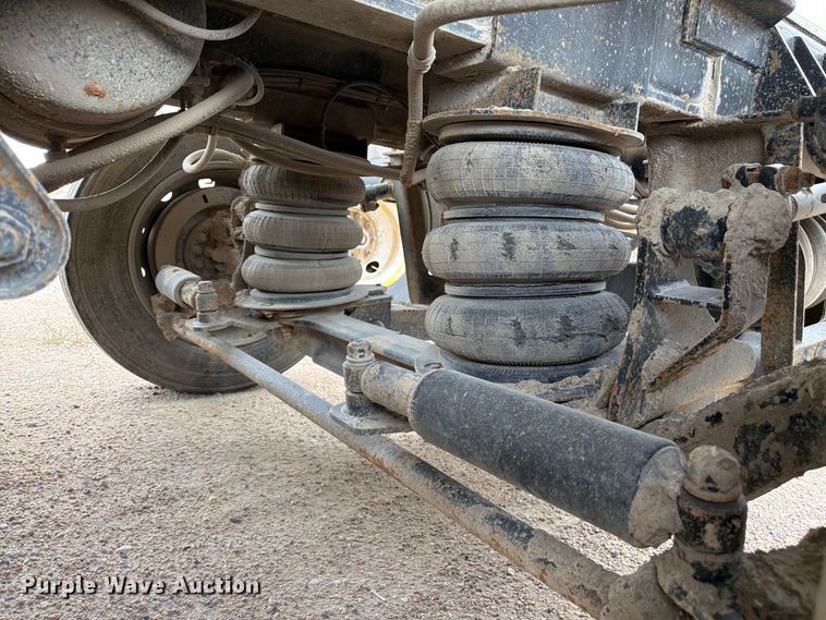 image for item FM7692 1998 Flow Boy end dump pup trailer