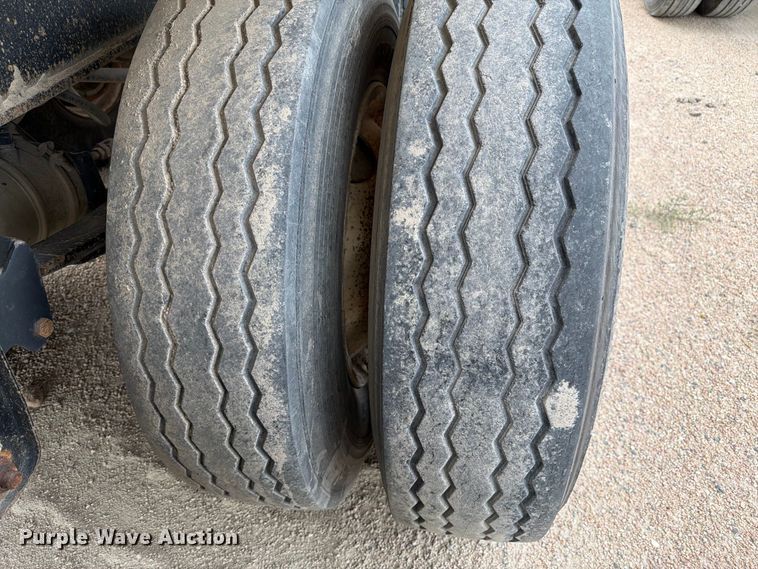 image for item FM7692 1998 Flow Boy end dump pup trailer